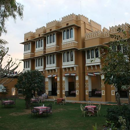 ホテル プラタップ パレス Chittorgarh エクステリア 写真