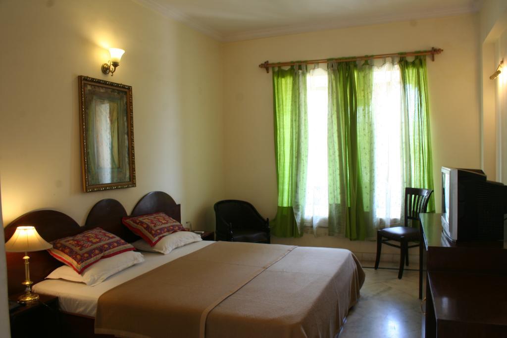 ホテル プラタップ パレス Chittorgarh 部屋 写真